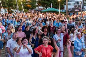 Parkies - Hit The Shower © Jens Veraa (3).jpg